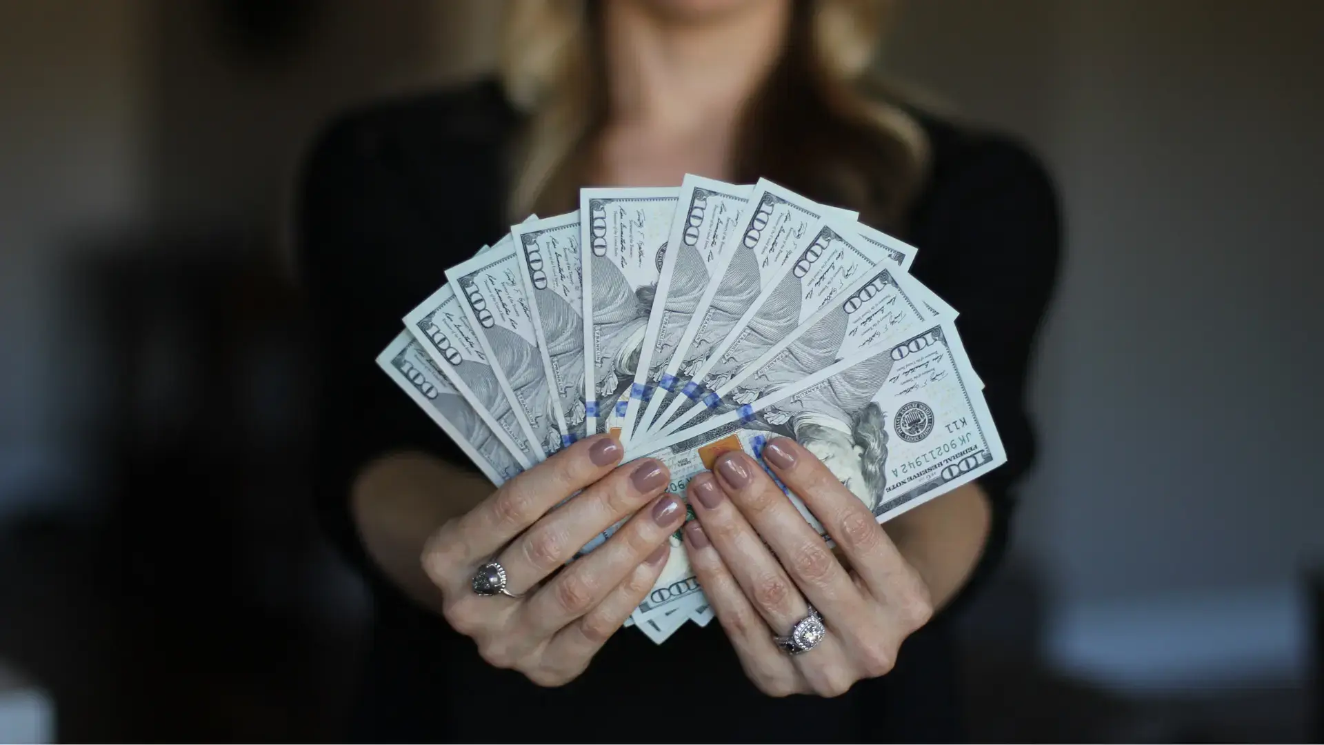 Cash Flow Without Clocking In: The Rise of Side Hustles and Passive Paydays