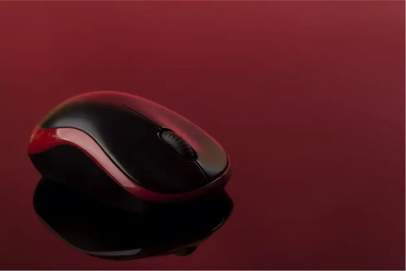 black-and-red-computer-mouse