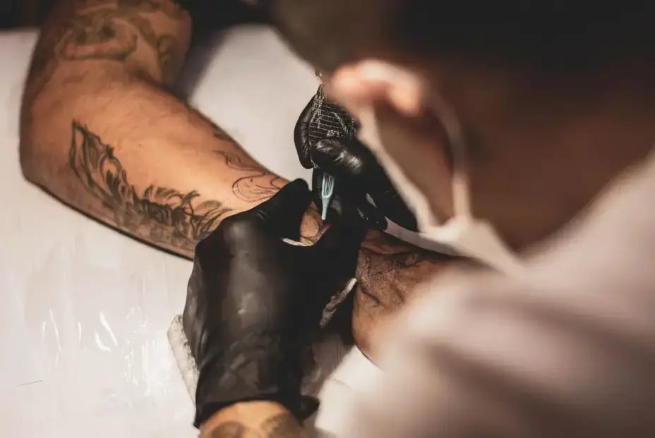 inkbox-tattoo-company-getting-tattoed-image